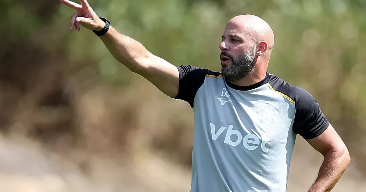 Ainda sem definição, Franclim Carvalho comandou treino do Botafogo nesta terça, diz canal