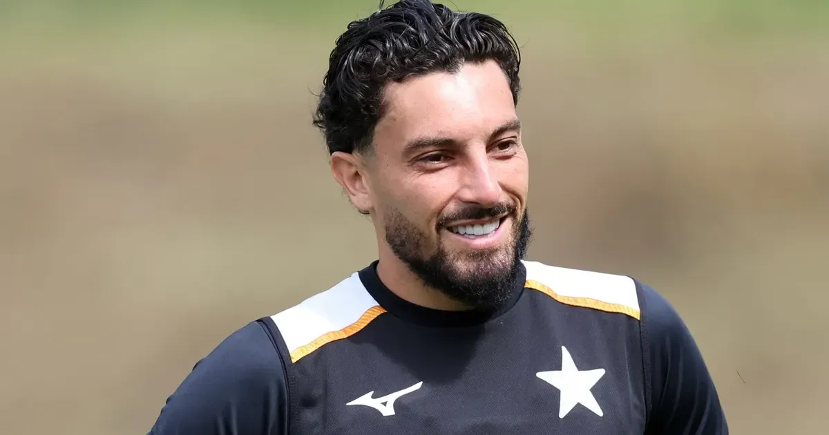 Botafogo: Alex Telles convoca torcida para clássico