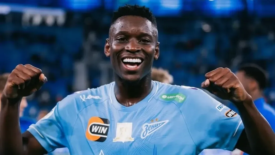 Luiz Henrique permanece no Zenit até 2026