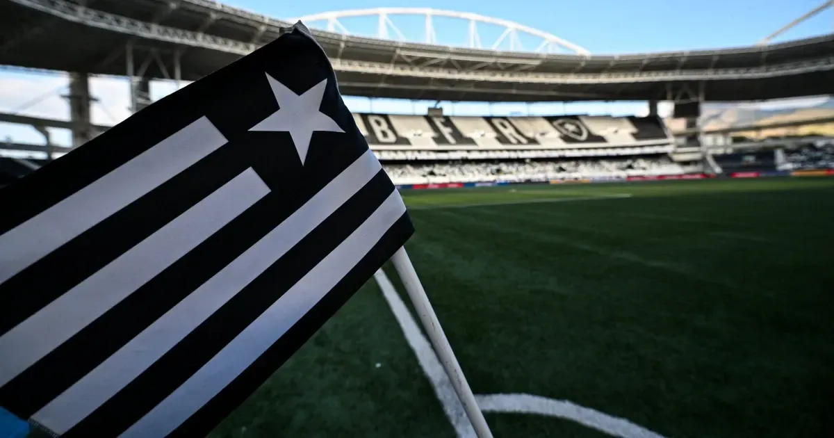 Botafogo: auditoria identifica envio de R$ 1,3 bilhão para Lyon