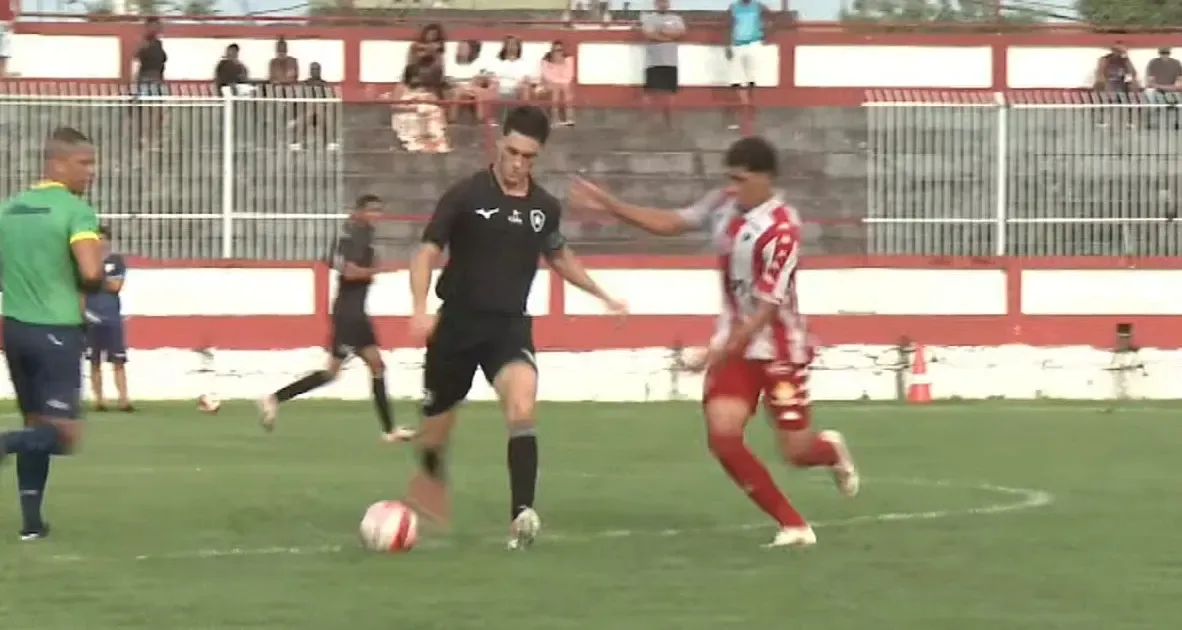 Botafogo derrotado pelo Bangu por 2 a 0