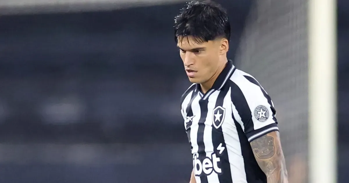 Botafogo tem conversas para rescindir Joaquín Correa