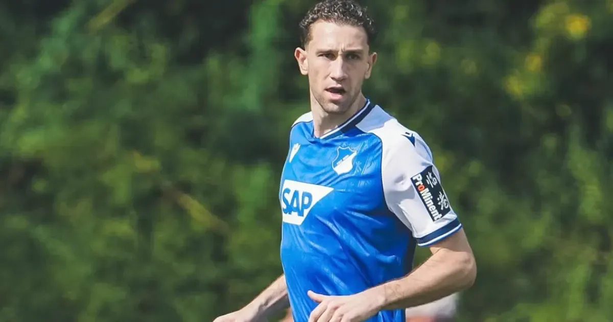 Botafogo fecha contratação de zagueiro Arthur Chaves, do Hoffenheim, por empréstimo