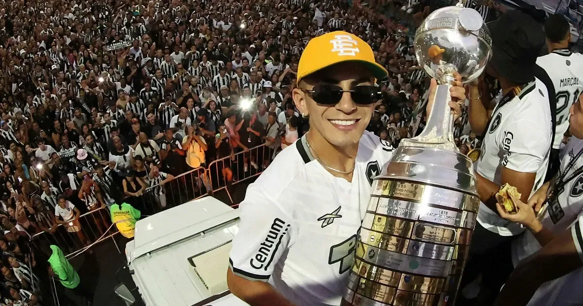 Botafogo celebra decisão da Fifa de retirada de transfer ban por Almada e diz que ‘demais casos seguem sob análise’