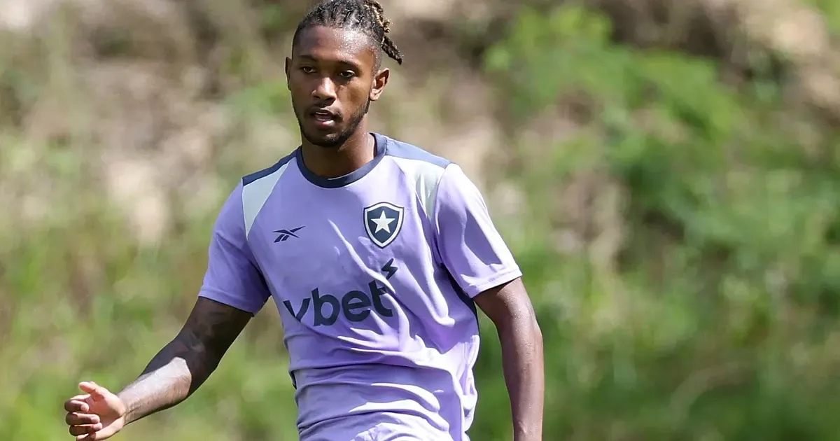 Botafogo está perto de rescindir contrato do zagueiro Ythallo