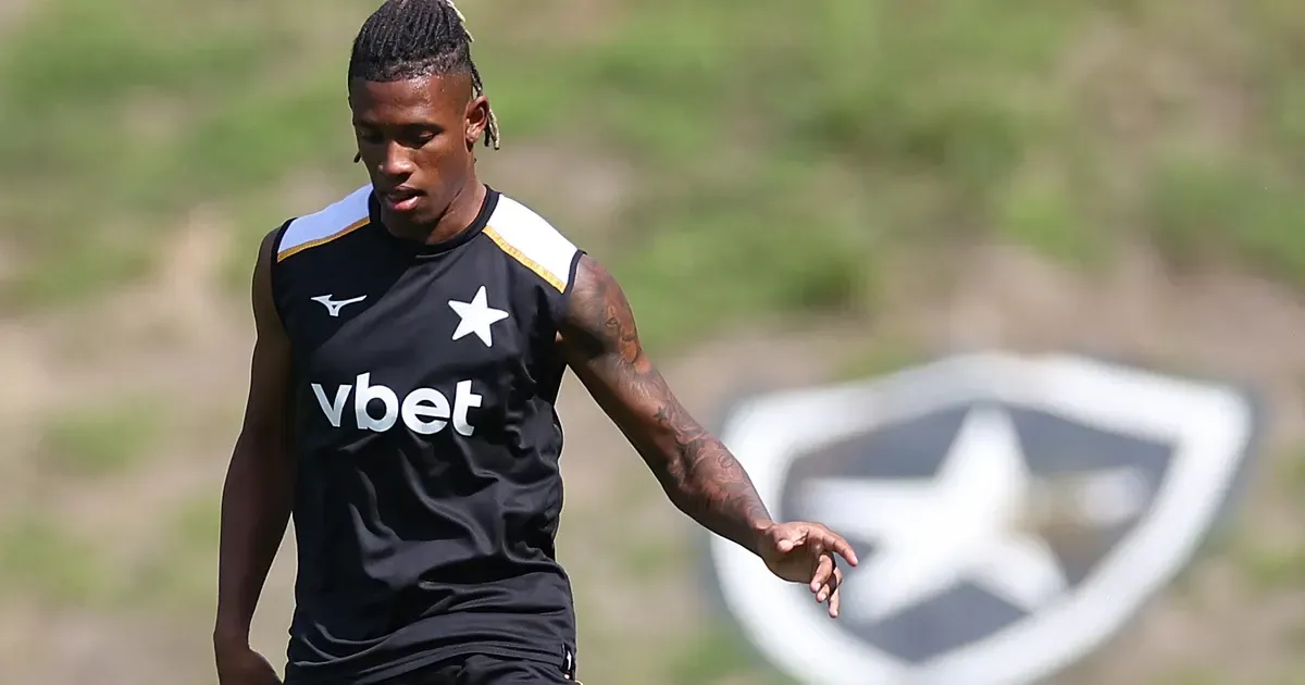 Botafogo aceita proposta do Zenit por Danilo