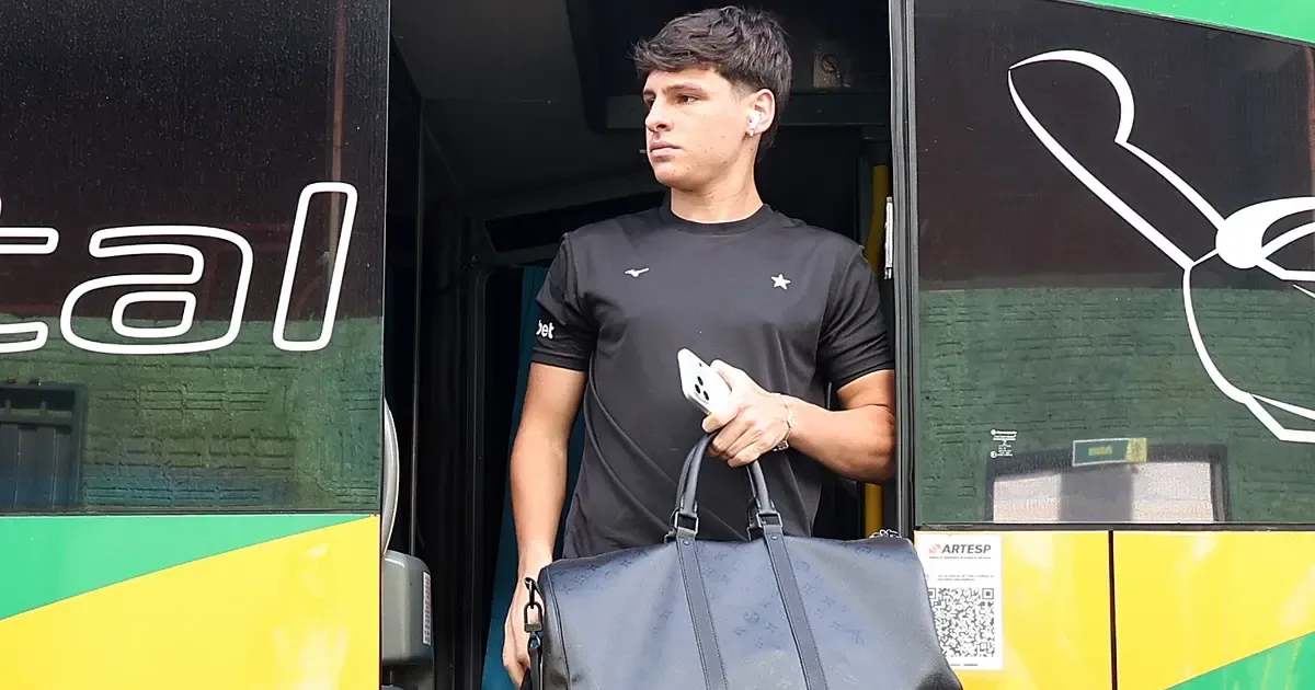 Botafogo: Álvaro Montoro sofre entorse no tornozelo