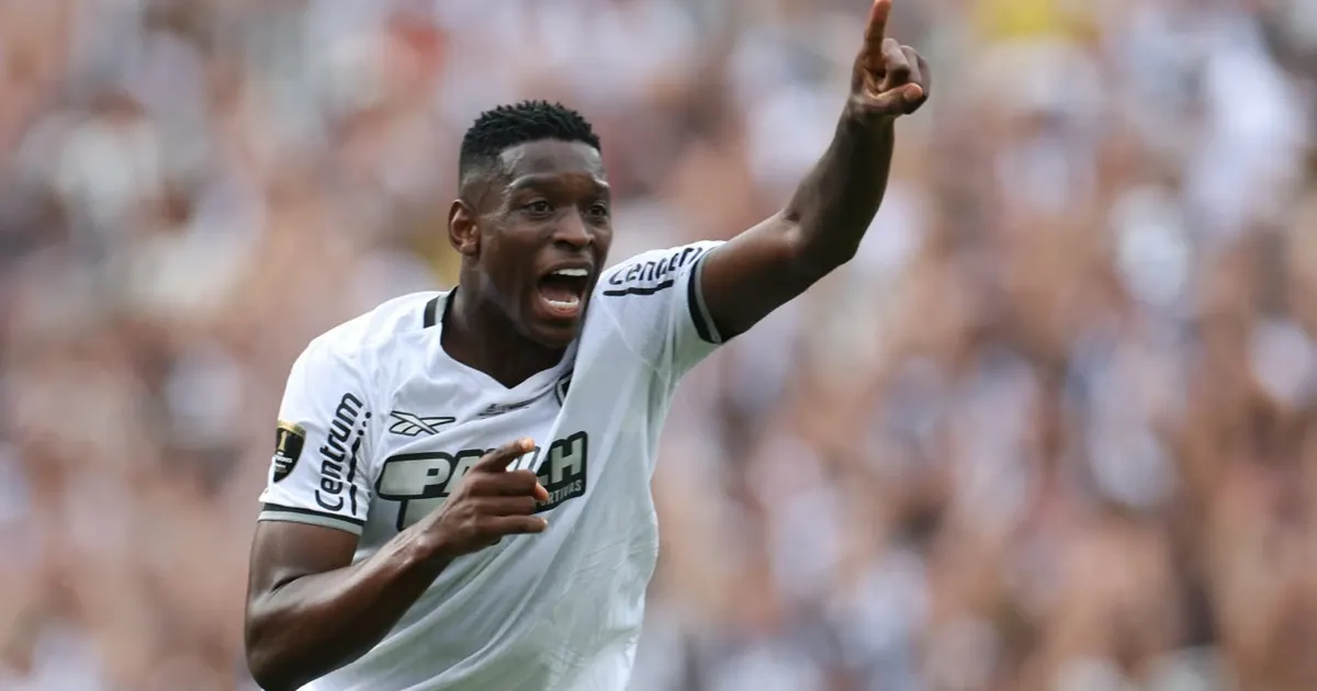 Botafogo tenta troca de Danilo por Luiz Henrique