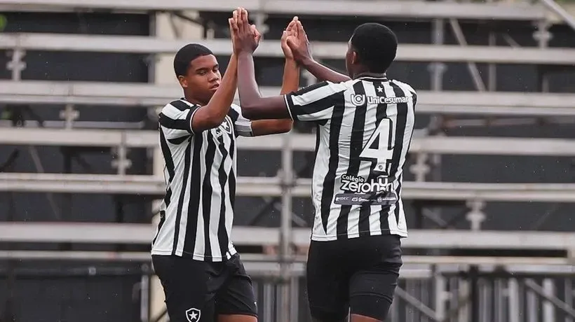 Botafogo faz 8 a 1 no Mamaô e vence a terceira seguida no Torneio Guilherme Embry Sub-16