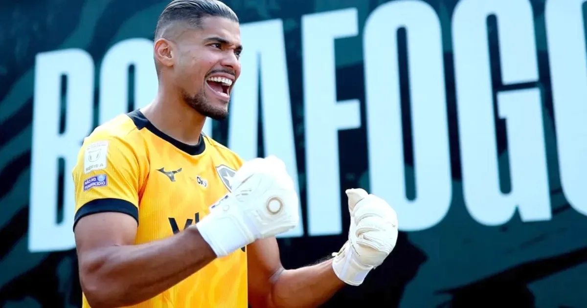 Botafogo oficializa mais um goleiro: Warleson, ex-Athletico-pr e Cercle Brugge