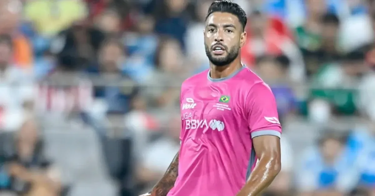 Botafogo topa pagar R$ 15 milhões e encaminha contratação de Nathan Silva