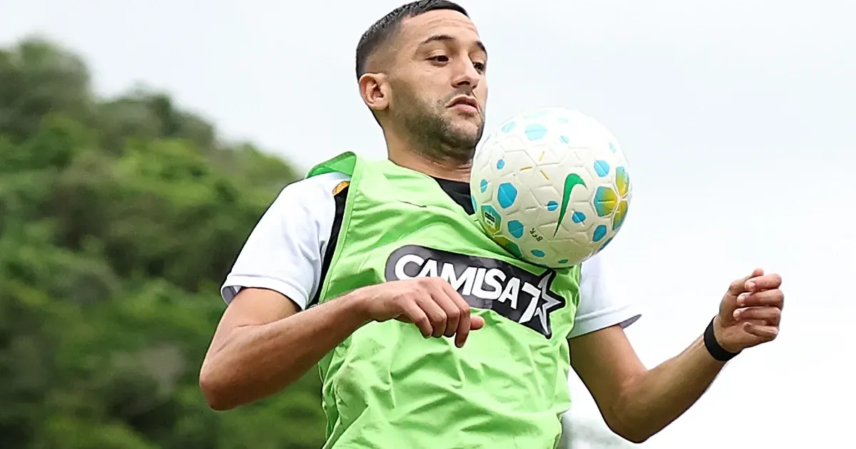 Botafogo deve ter Ziyech e Matheus Martins titulares contra o Vasco; veja provável escalação