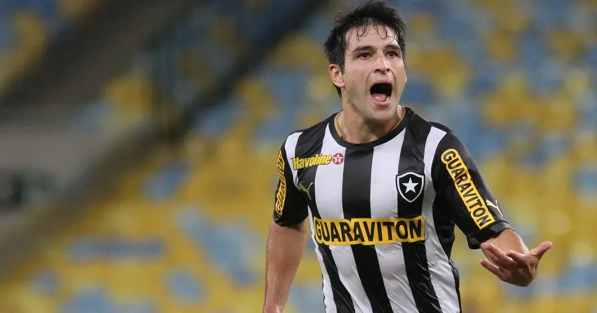 Campeão carioca pelo Botafogo, Lodeiro decide se aposentar do futebol