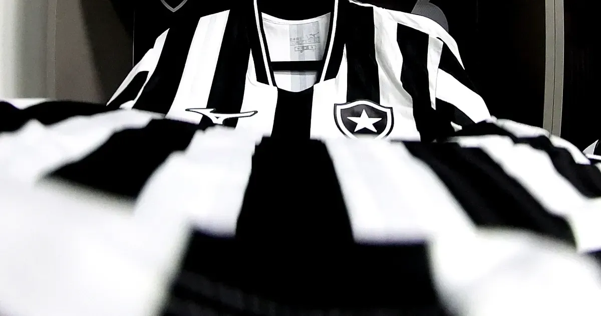 Canal revela estimativa do Botafogo se seguisse com bets e adianta que camisa terá mais patrocinadores expostos