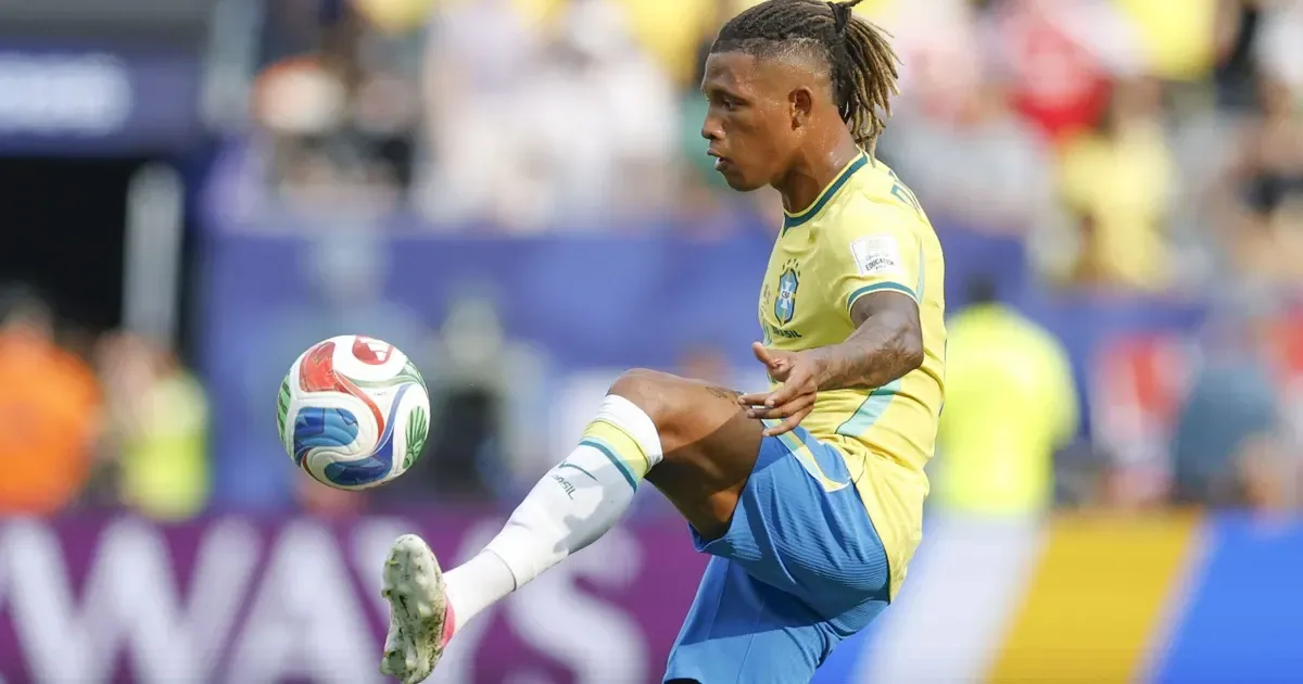 Carlo Ancelotti não escalou Danilo, do Botafogo, contra a Noruega por considerá-lo ‘varzeano’ e ‘não posicional’, revela comentarista