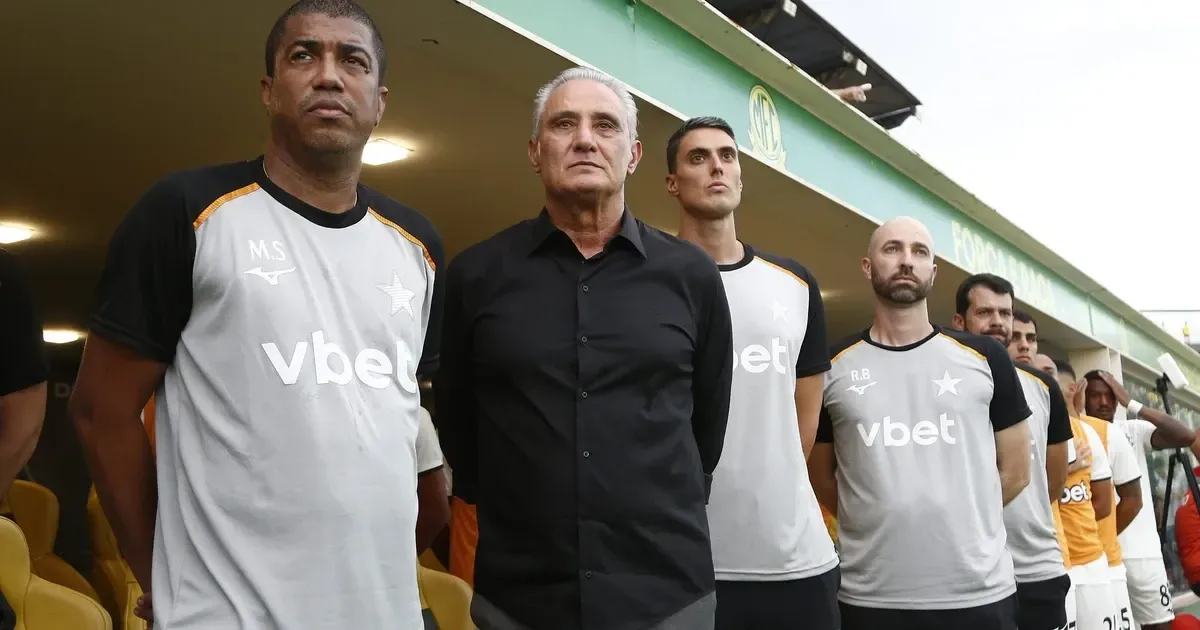 Com três auxiliares, Tite explica divisão de funções na comissão técnica do Botafogo