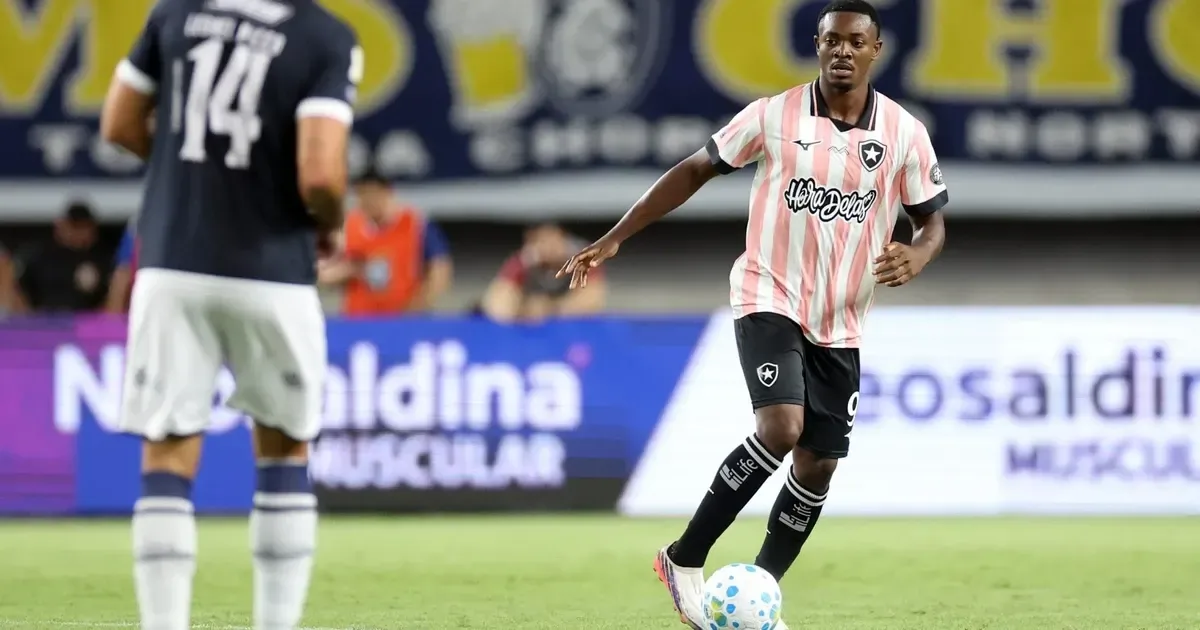Comentarista vê primeiro tempo ‘constrangedor’ em Remo x Botafogo e critica time alvinegro: ‘Problemas assustadores’