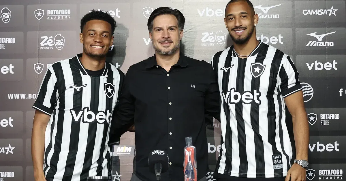 Botafogo apresenta Lucas Monzón e Paulinho
