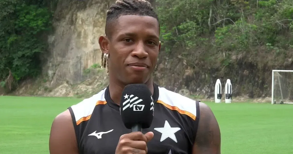 Botafogo busca vitória contra Chapecoense