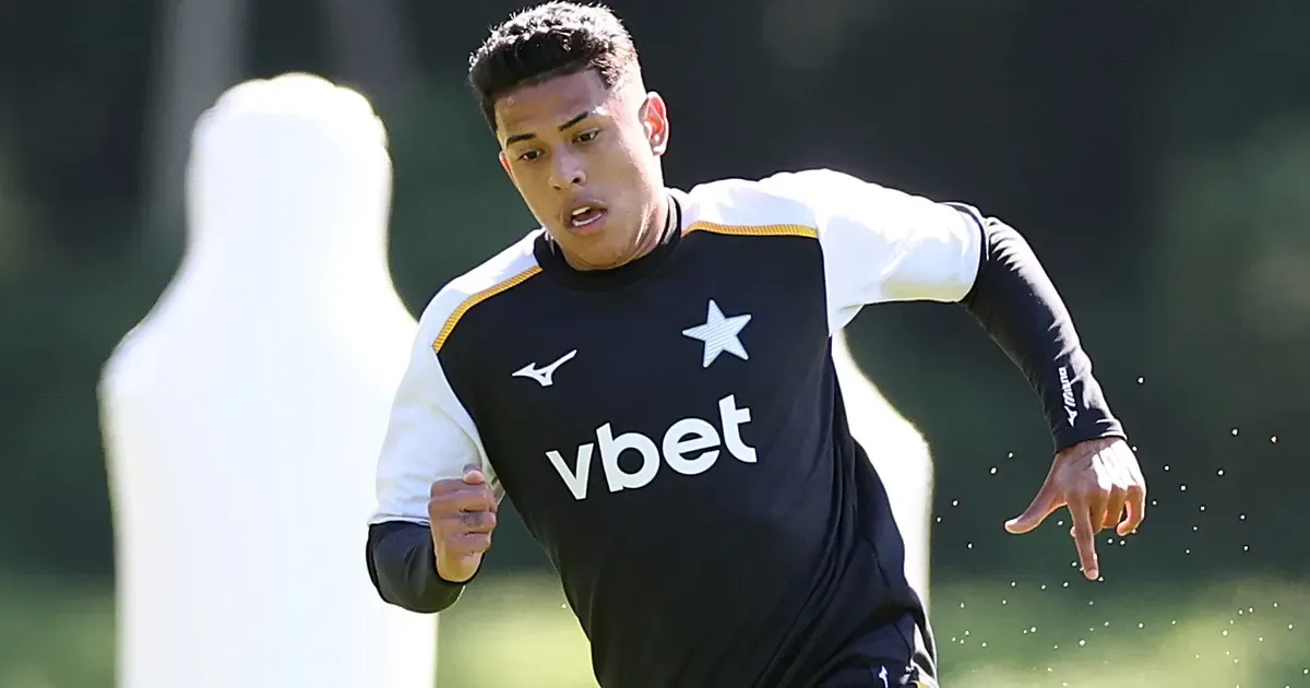Ex-Botafogo, Matheus Martins vai ganhar 25% mais na Rússia e viaja neste sábado