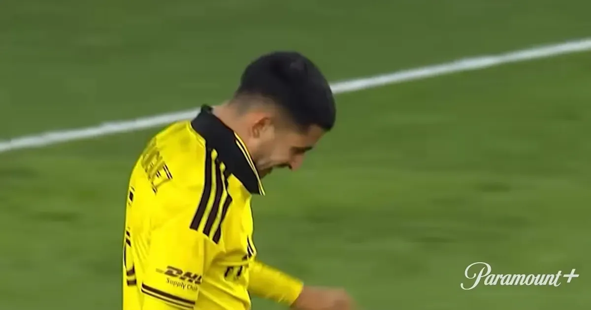 Ex-Botafogo, Santiago Rodríguez perde pênalti em final e é vice-campeão da US Open Cup