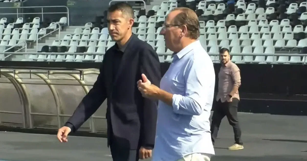 Ex-scout explica por que Botafogo perdeu Brasileiro em 2023: ‘Origem é escolha técnica pelo Bruno Lage, para mudar o jeito de jogar’