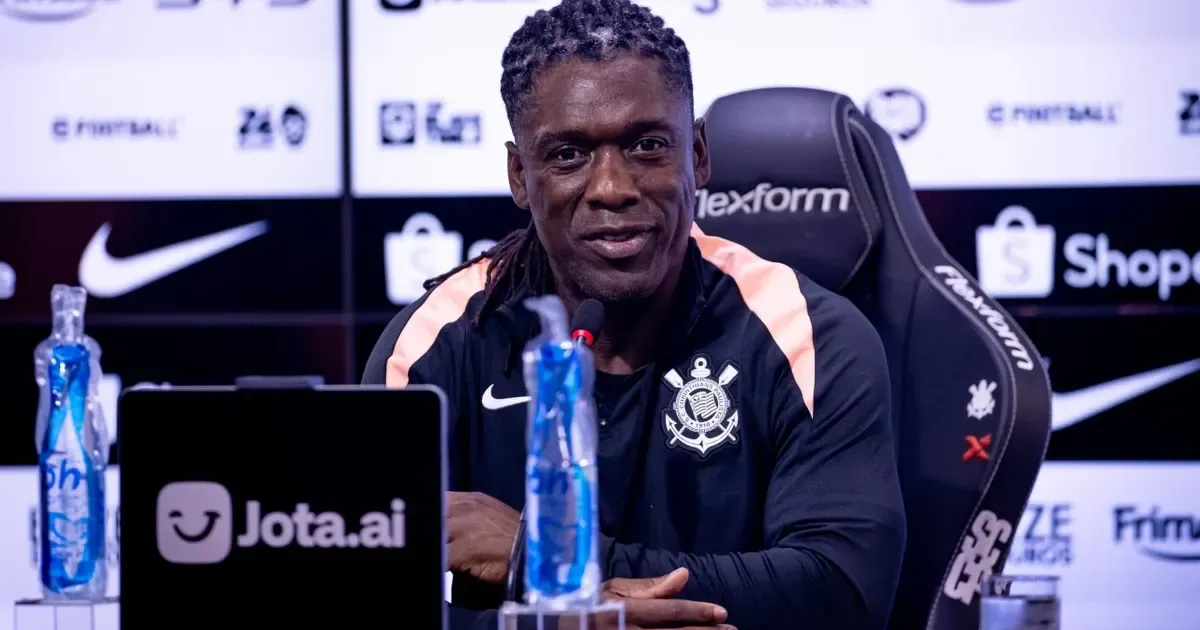 Ex-técnico do Botafogo comenta elogios que recebeu de Seedorf, novo técnico do Corinthians: ‘Por que não me convida?’
