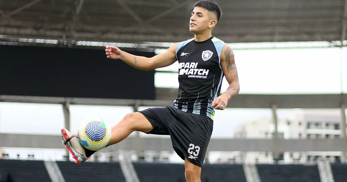 Fifa nega recurso do Botafogo para derrubar transfer ban por Thiago Almada, mas deixa possível brecha