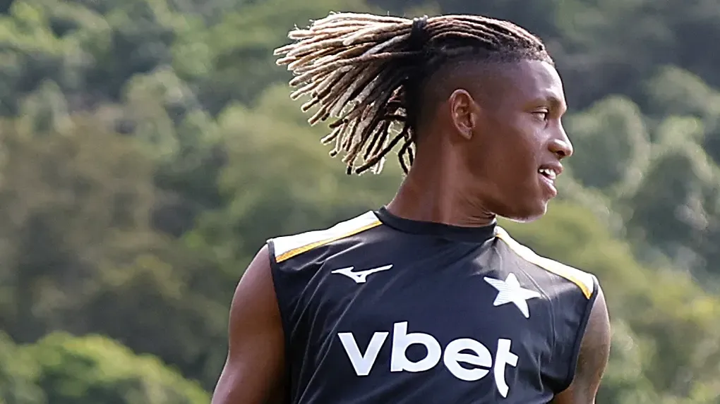 Franclim abre o jogo sobre Danilo no Botafogo: ‘É um bebê grande de 25 anos. Enquanto for meu atleta, será importante. Muito acima da média’