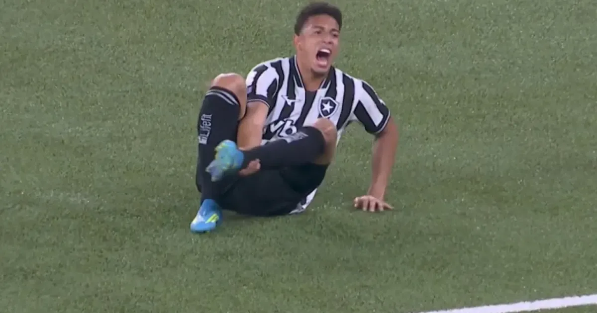Jordan Barrera se lesiona no empate do Botafogo