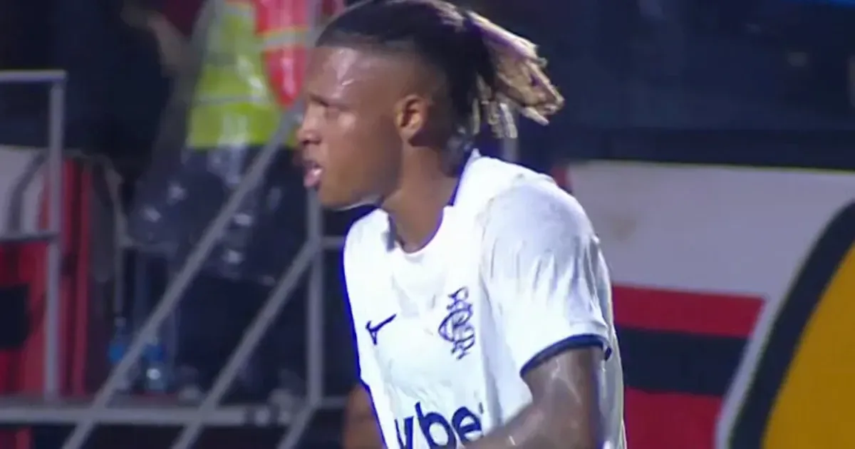 Franclim conta choro e inchaço de Danilo após entrada violenta em Vitória 1 x 0 Botafogo