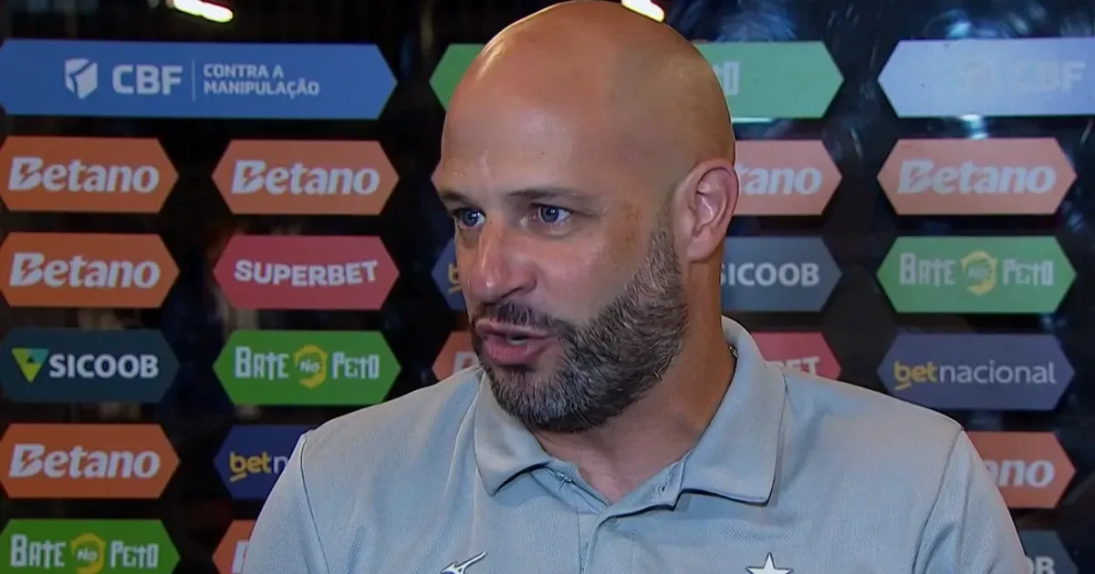 Franclim faz discurso forte ao ser questionado sobre Danilo: ‘Nem todo mundo tem respeitado o Botafogo, o jogador e o futebol brasileiro’