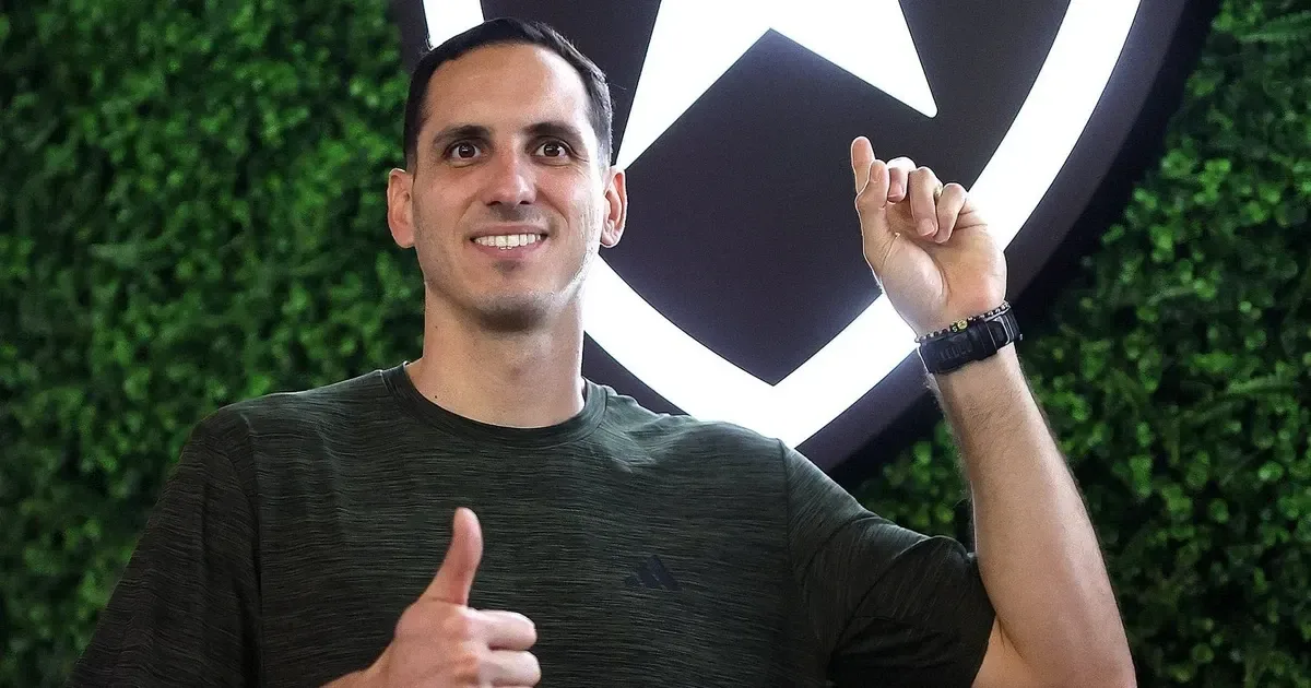 Gatito Fernández se recupera no Botafogo