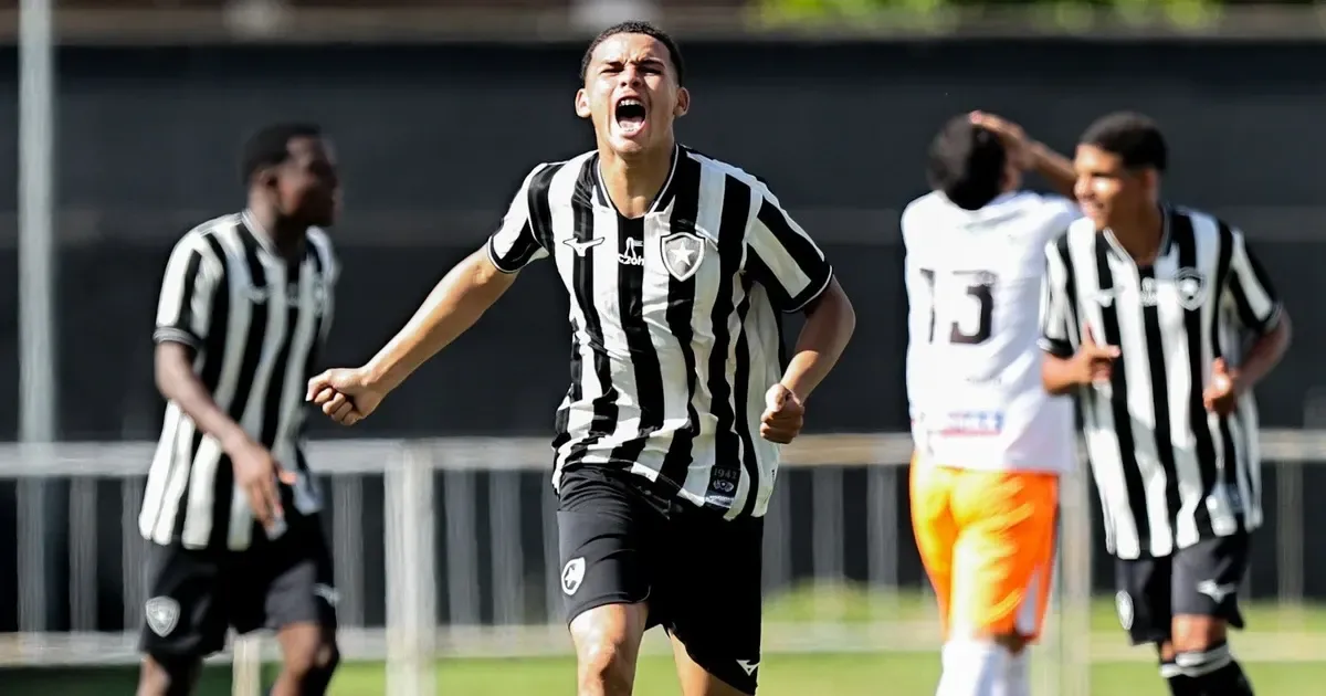 Com gol no fim, Botafogo se classifica sobre o Nova Iguaçu para as semifinais do Carioca Sub-15