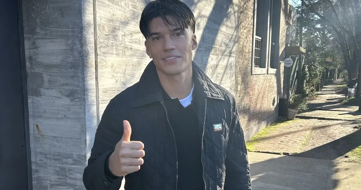 Joaquín Correa se apresenta ao Estudiantes após fechar acordo de rescisão com Botafogo
