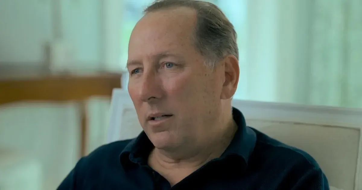 John Textor obtém liminar na Justiça britânica para bloquear temporariamente venda de ações da SAF do Botafogo, diz portal inglês