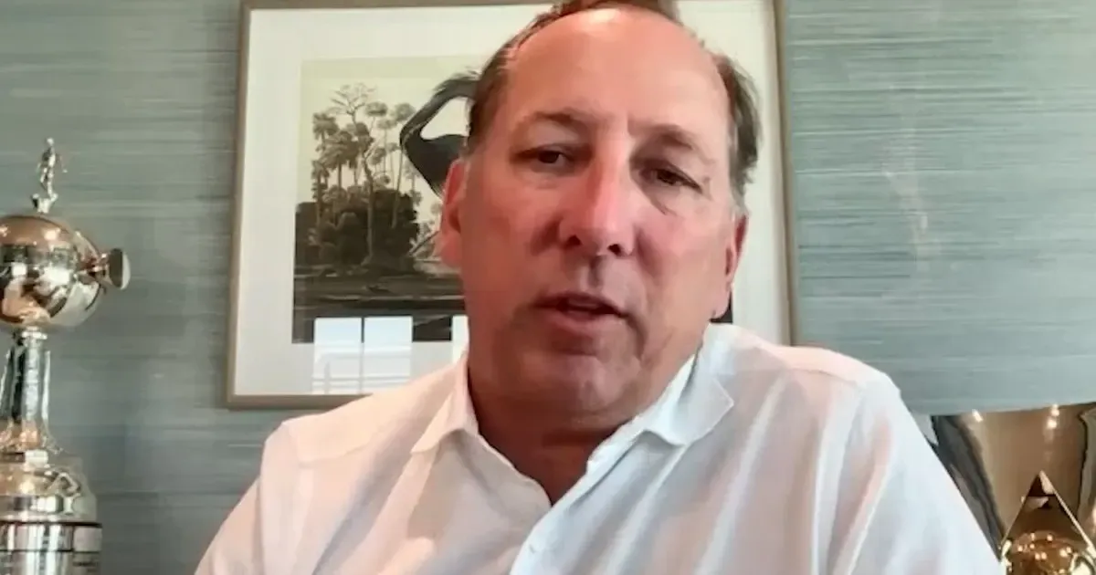 John Textor responde canal e diz: ‘Continuo sendo o proprietário da SAF Botafogo, e a Justiça está começando a concordar’