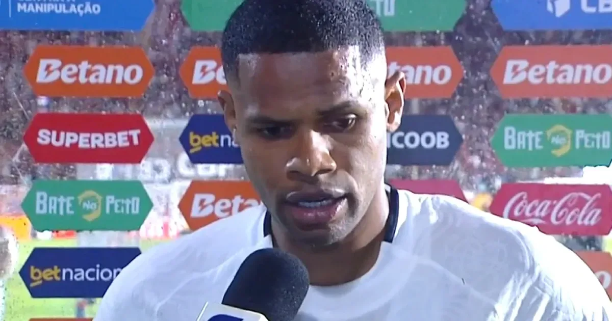 Júnior Santos diz que grupo do Botafogo está envergonhado com momento e faz forte desabafo contra arbitragem: ‘Sempre os erros são contra a gente’