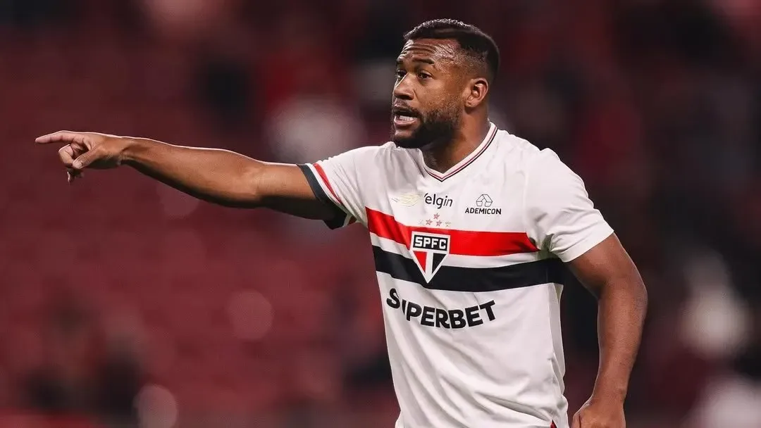 Luan reclama do São Paulo por não tê-lo liberado para o Botafogo: ‘Não consigo entender’