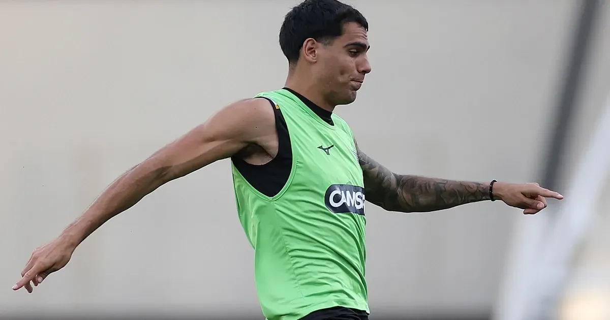 Lucas Villalba volta a ser relacionado pelo Botafogo após dois jogos fora