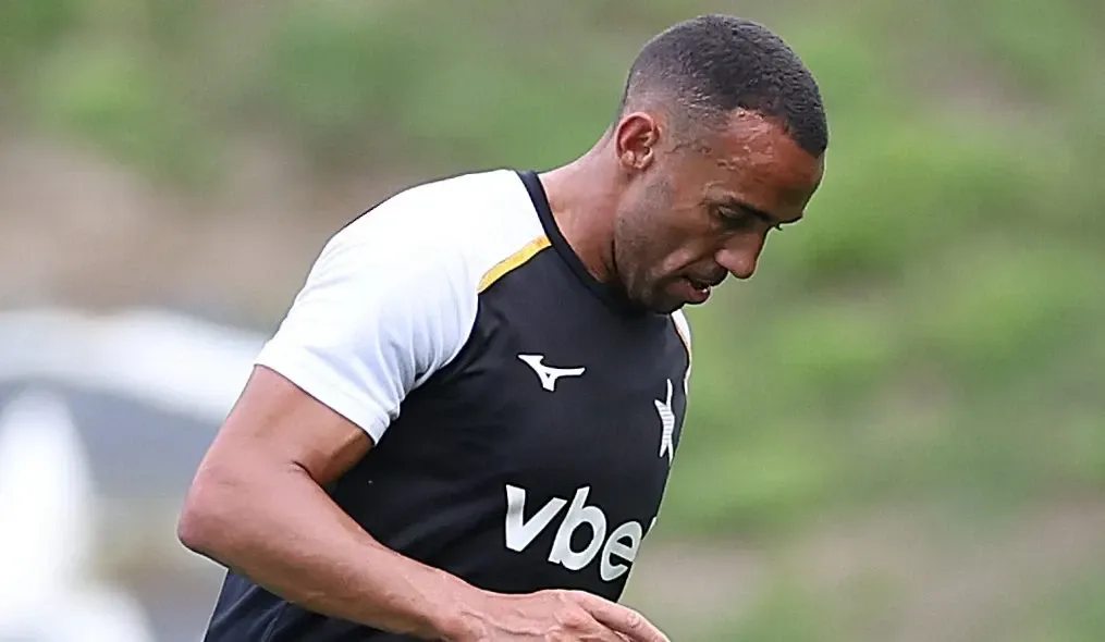 Marçal é absolvido no STJD e pode voltar ao Botafogo no Brasileirão contra o Athletico-PR