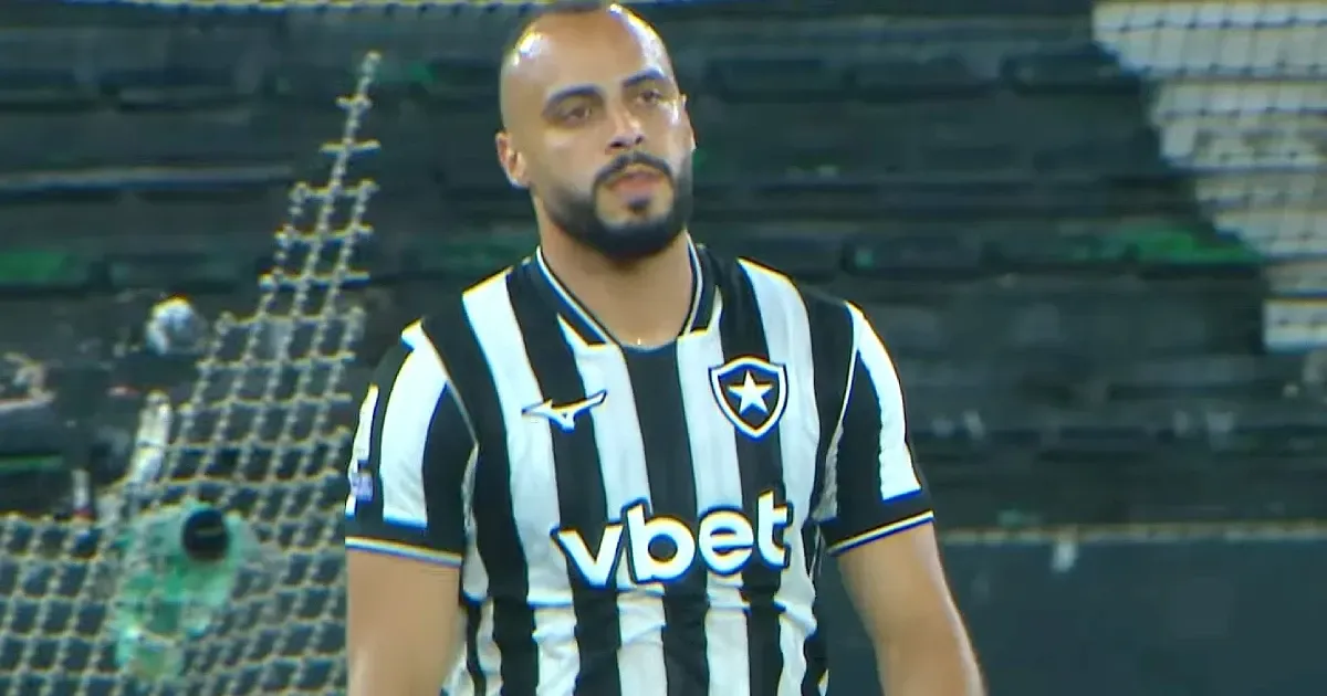 Marçal e Arthur Cabral recebem o terceiro amarelo e desfalcam Botafogo contra o Red Bull Bragantino