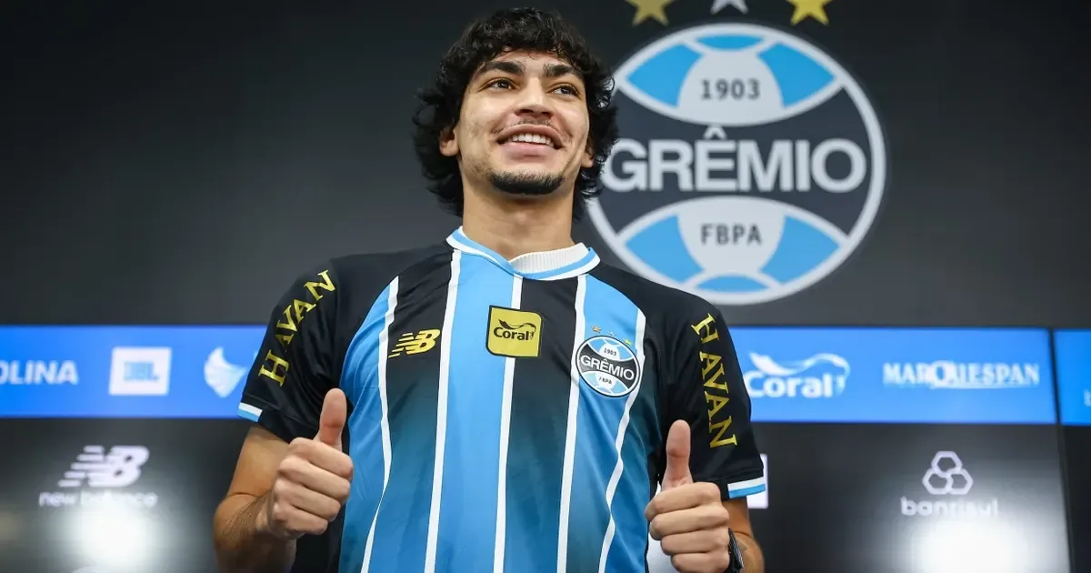 Grêmio apresenta Matheus Nascimento
