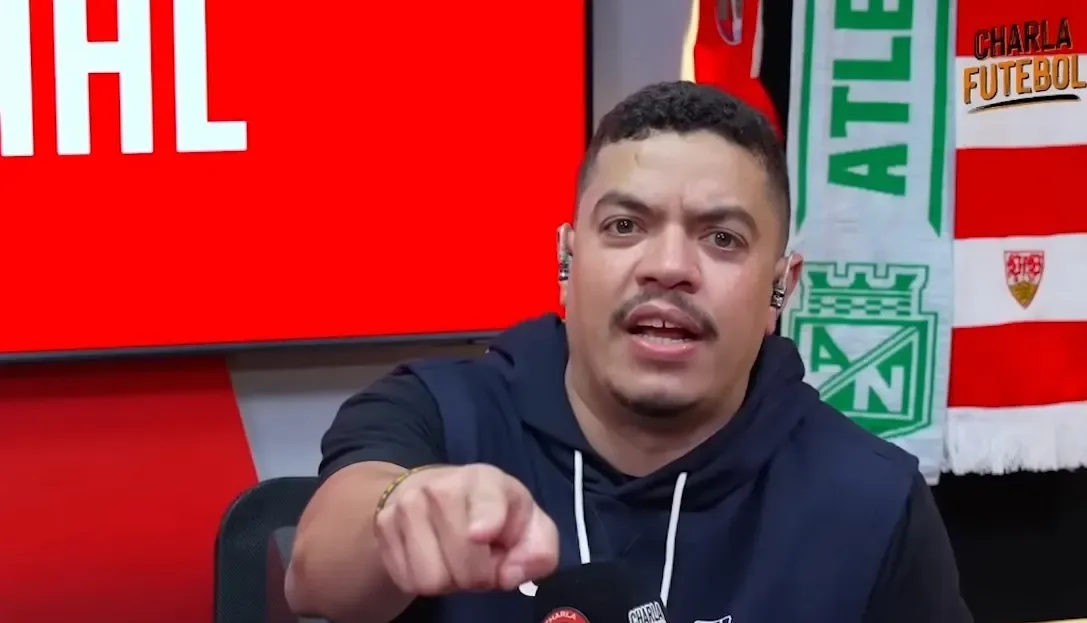 Narrador cobra demissão de Franclim Carvalho após goleada: ‘É uma das piores derrotas da história do Botafogo’