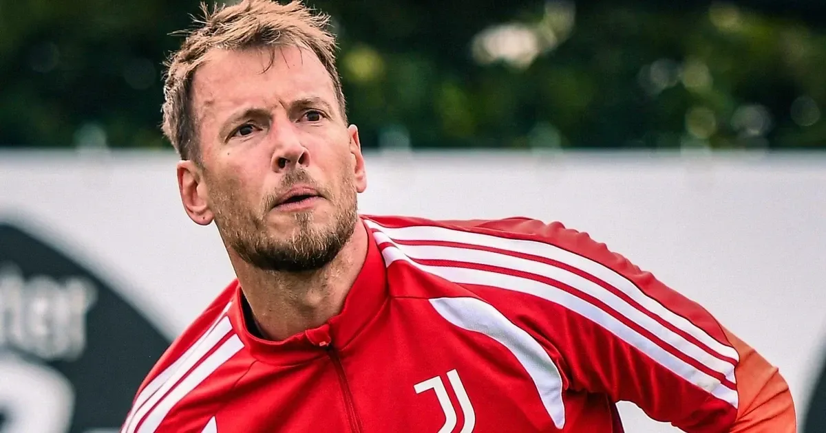 Neto desfalca Juventus diante do Cagliari