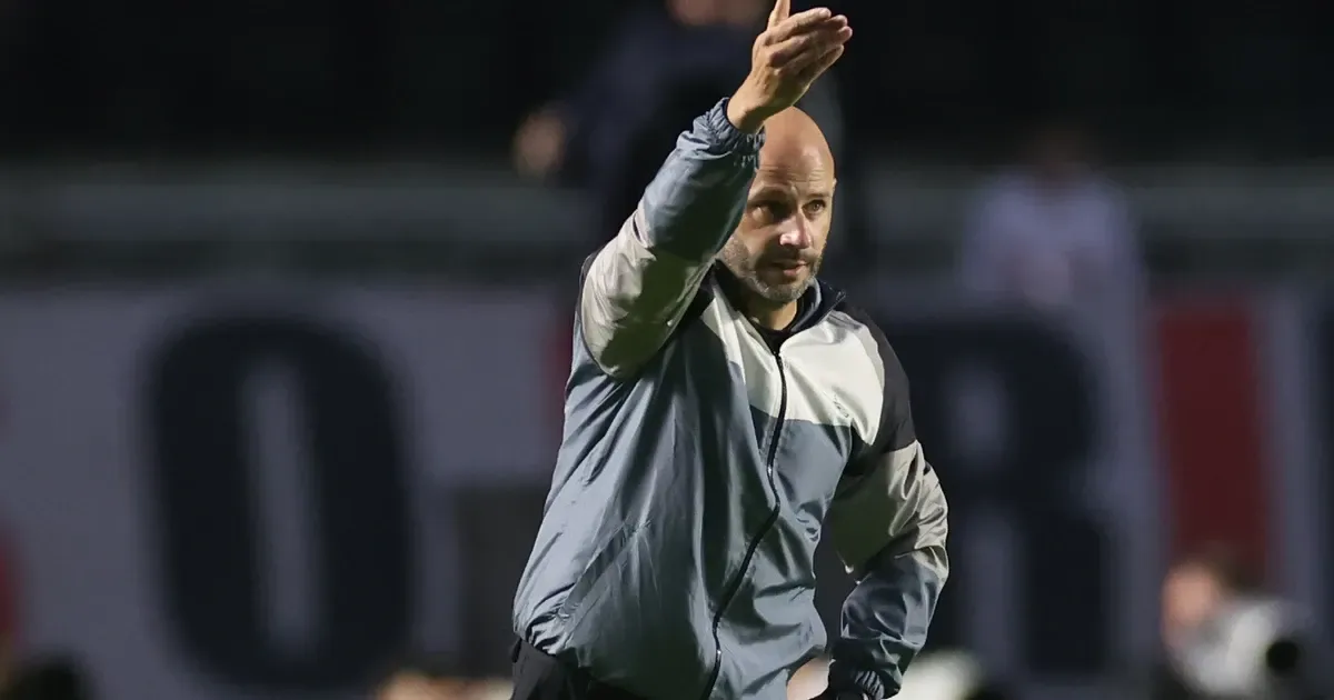 Franclim Carvalho ainda não decidiu sobre proposta do Vasco