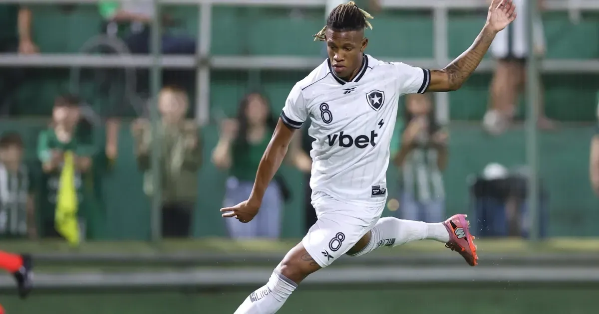 Palmeiras oferece mais que Zenit por Danilo