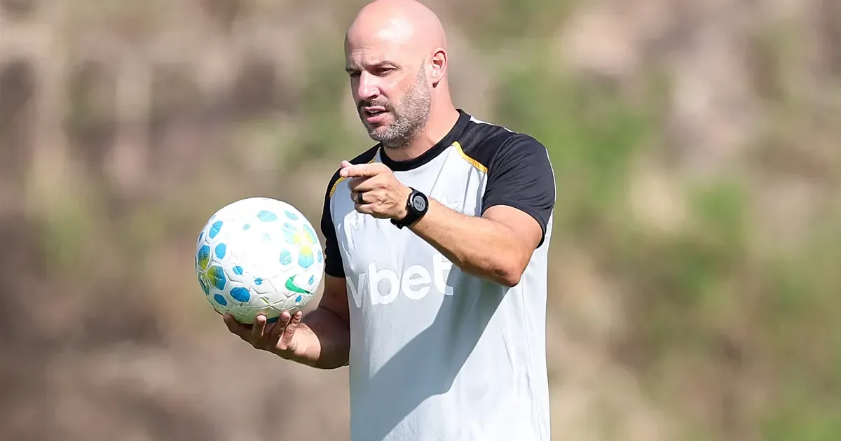 Franclim Carvalho permanece no Botafogo