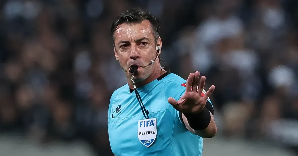 Raphael Claus volta a apitar um jogo do Botafogo após mais de dois anos