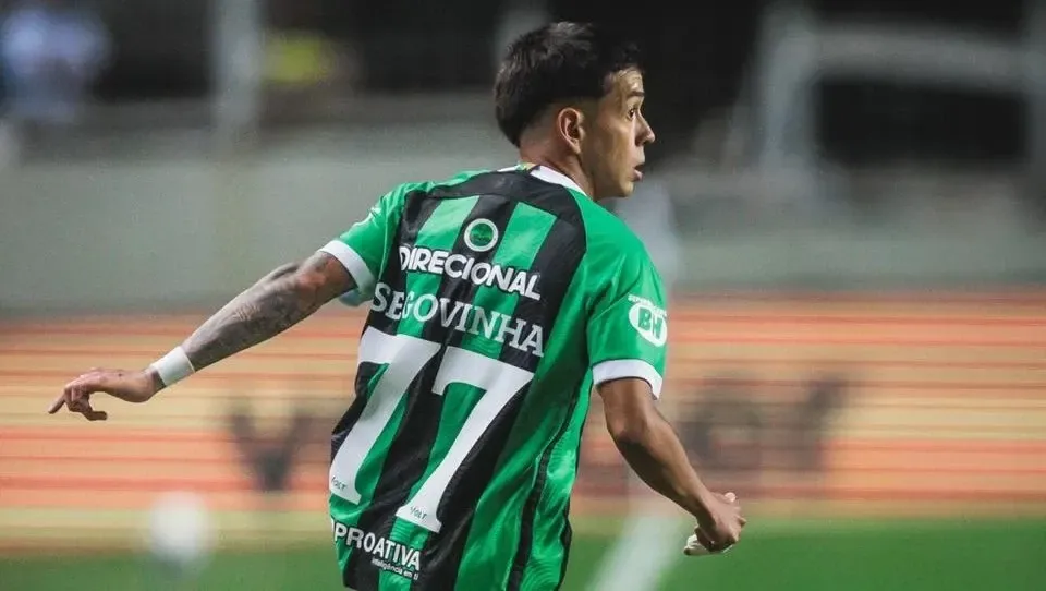 Rebaixado com América-MG, Segovinha fica livre no mercado e critica ex-clube: ‘Eu estava muito preso no Botafogo’